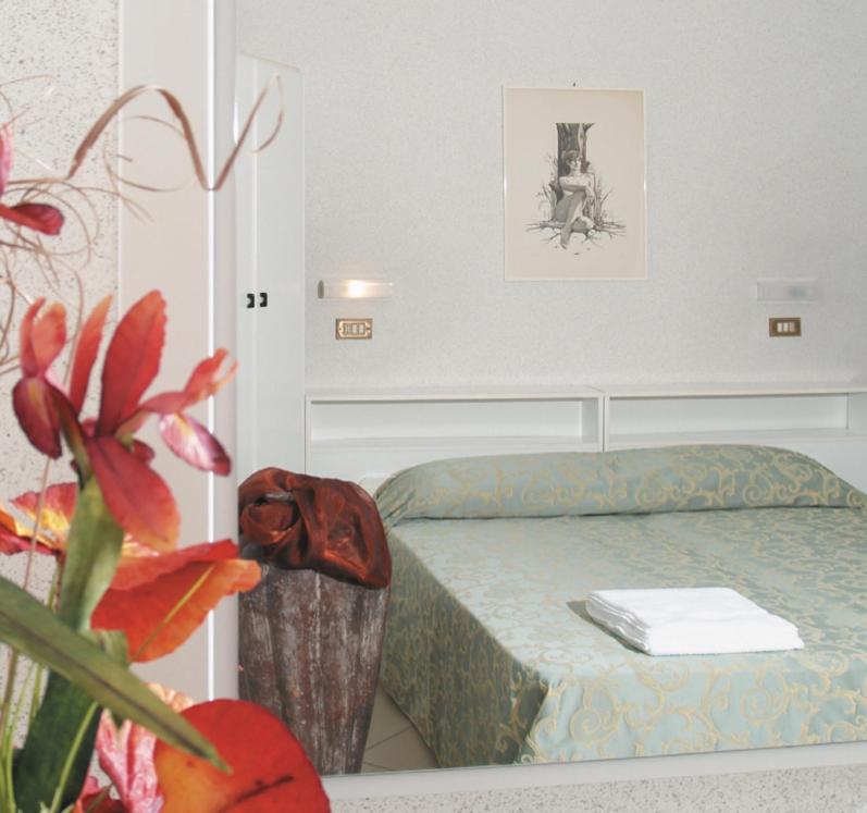 קרביה Hotel Liverpool חדר תמונה